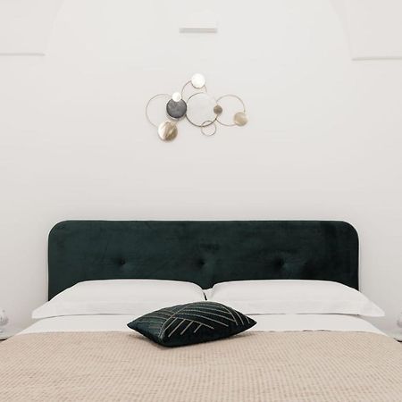 Alba Luxury Suite 오스투니 외부 사진