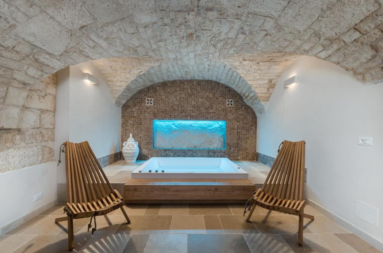 Alba Luxury Suite 오스투니 외부 사진