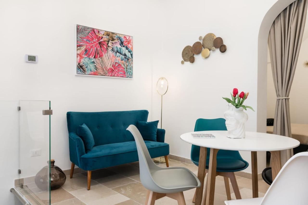 Alba Luxury Suite 오스투니 외부 사진