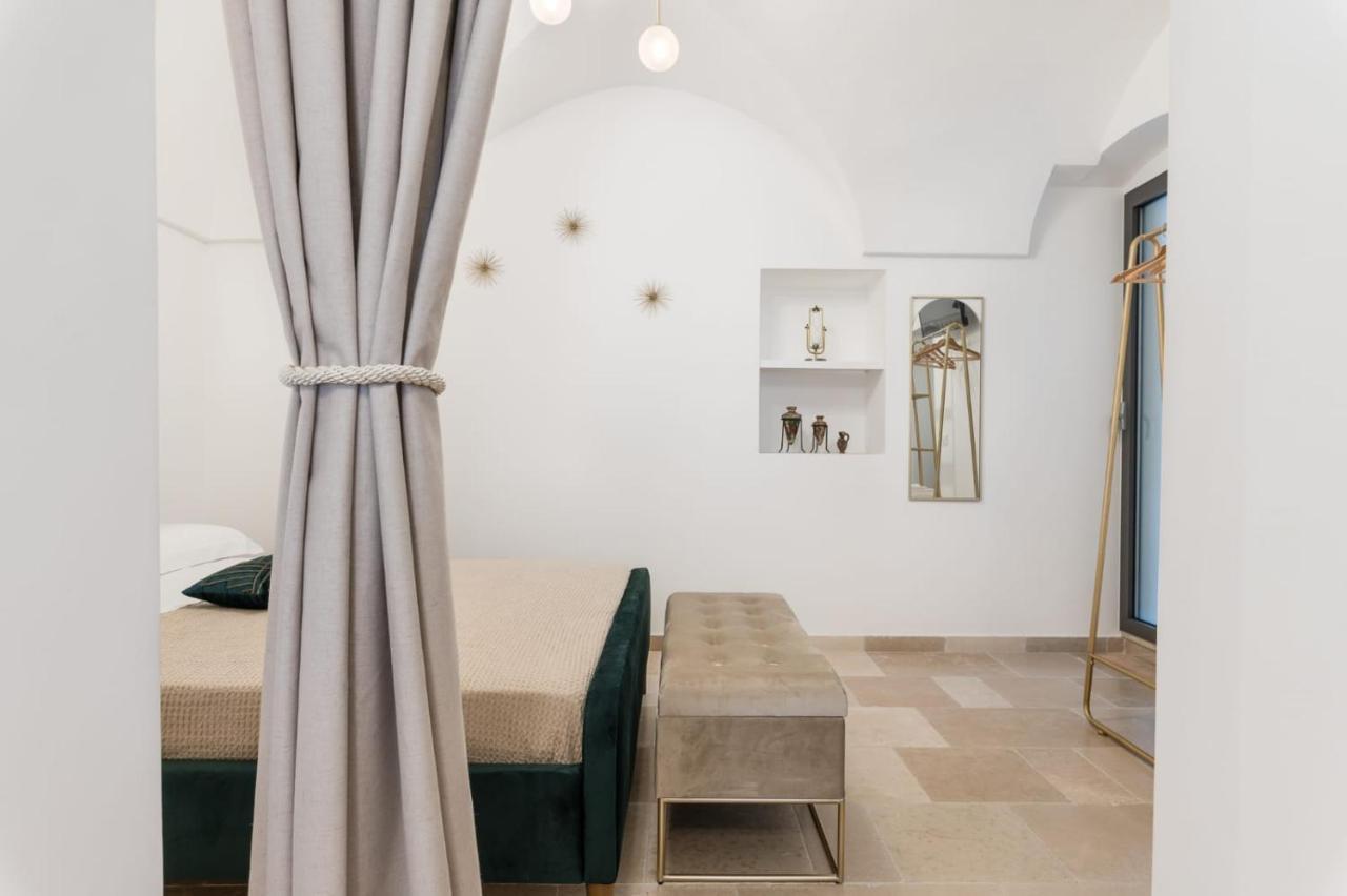 Alba Luxury Suite 오스투니 외부 사진