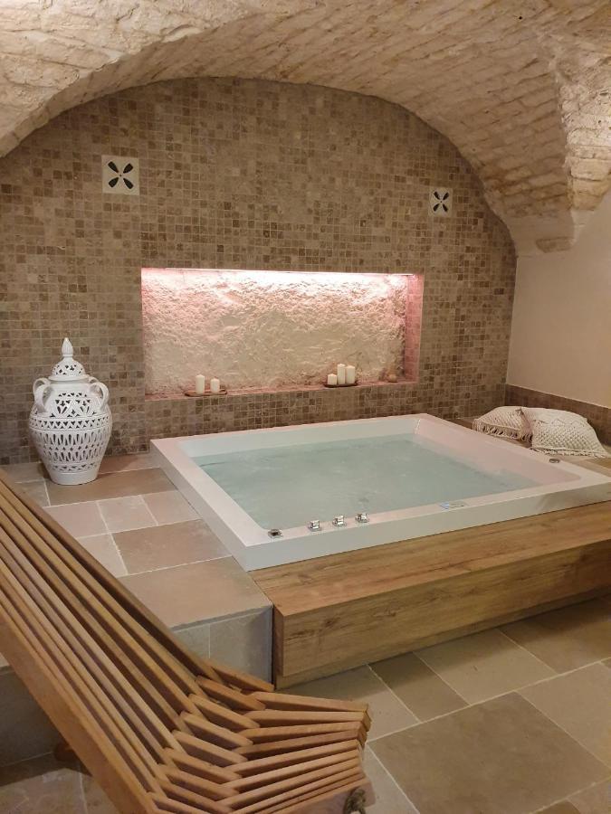 Alba Luxury Suite 오스투니 외부 사진