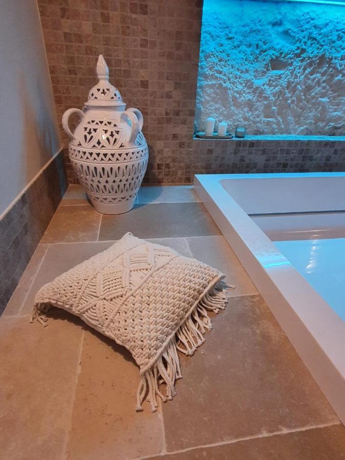 Alba Luxury Suite 오스투니 외부 사진