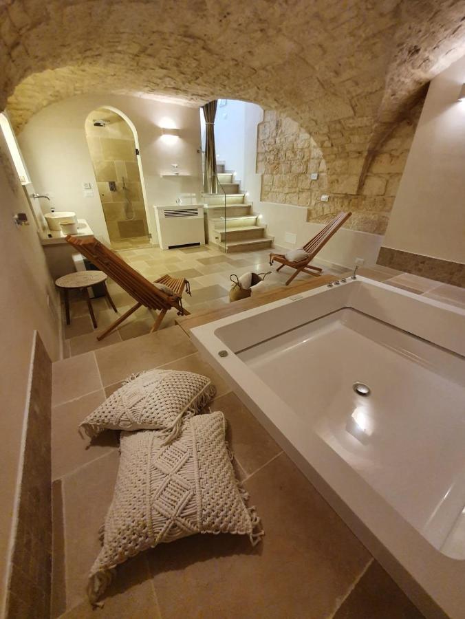 Alba Luxury Suite 오스투니 외부 사진